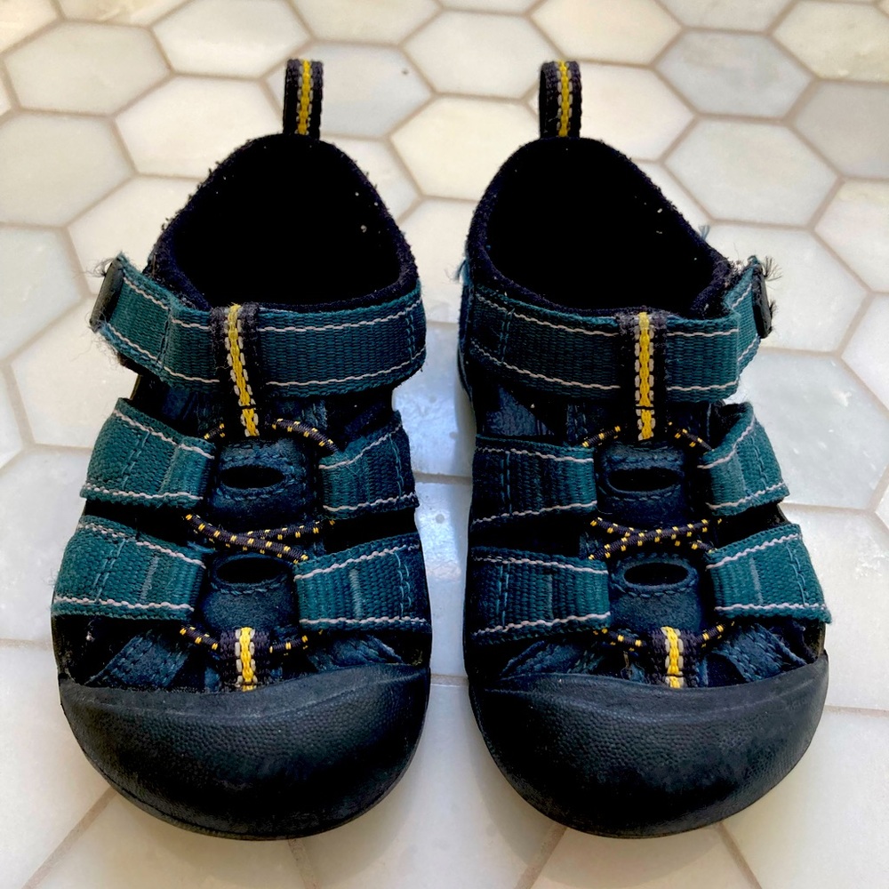 Keen size 9